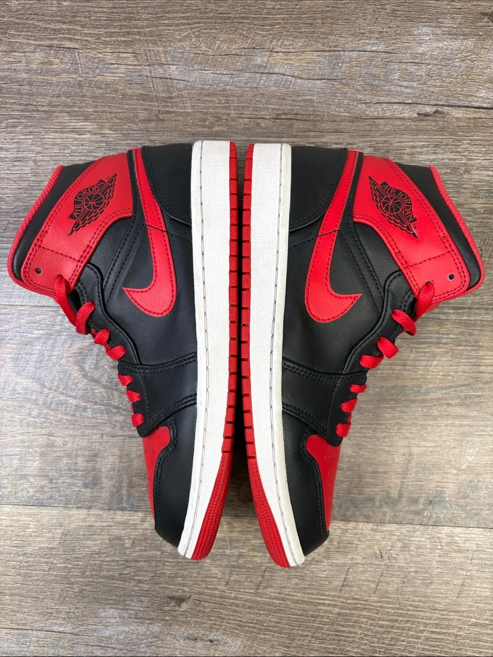 Nike Air Jordan 1 Mid “Alternate Bred” Black Red Sneakers Men’s Size 7.5